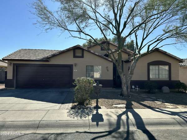 Buckeye, AZ 85326,813 E LONG Avenue