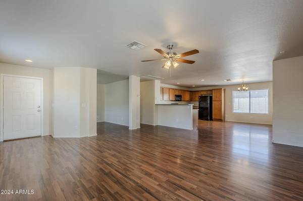 Maricopa, AZ 85138,42340 W OAKLAND Drive