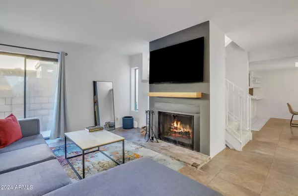 Phoenix, AZ 85013,2 W GEORGIA Avenue #14