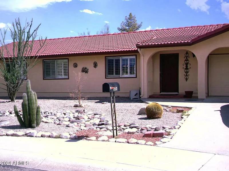 605 W SANTA FE Drive, Wickenburg, AZ 85390