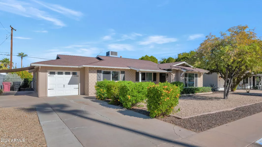 8302 E COLUMBUS Avenue, Scottsdale, AZ 85251