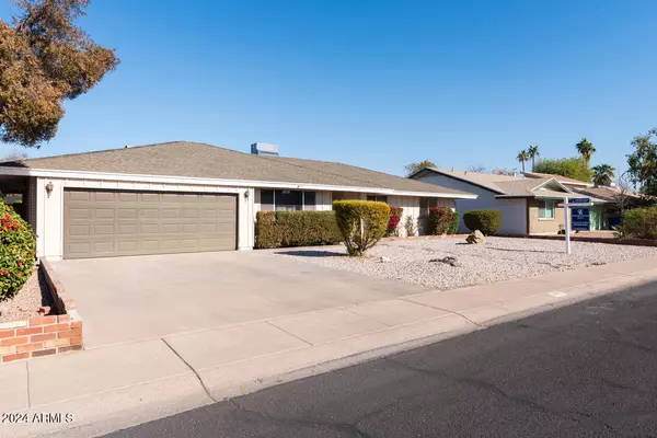 320 E ELLIS Drive, Tempe, AZ 85282