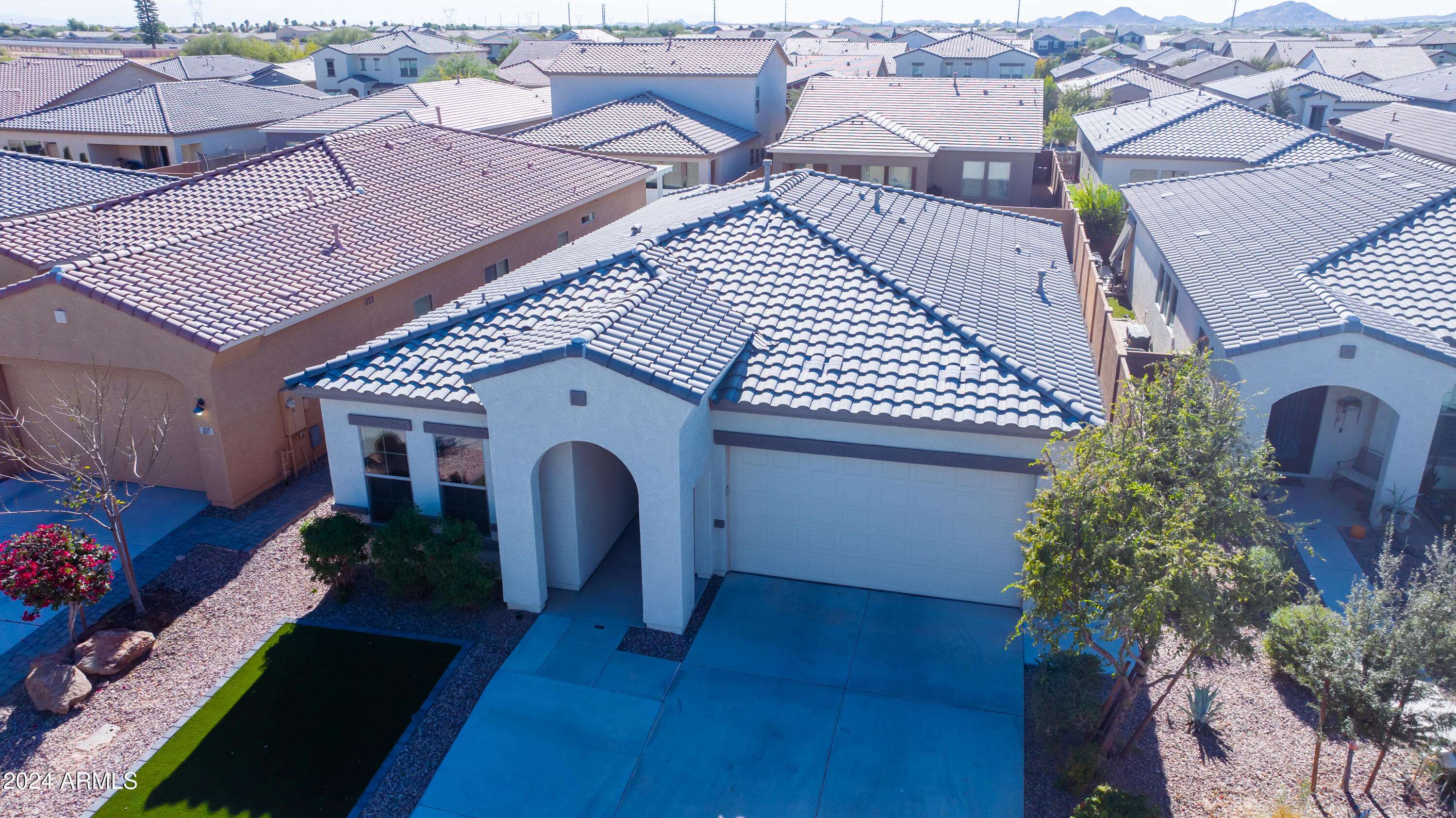 353 W GLACIER BAY Drive, San Tan Valley, AZ 85140