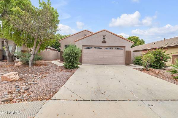 5741 E GLADE Avenue, Mesa, AZ 85206