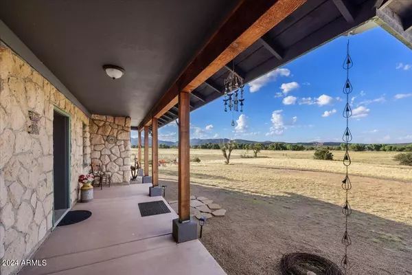 Peeples Valley, AZ 86332,16546 W Blue Sky Drive