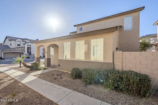 Phoenix, AZ 85043,5138 W FULTON Street