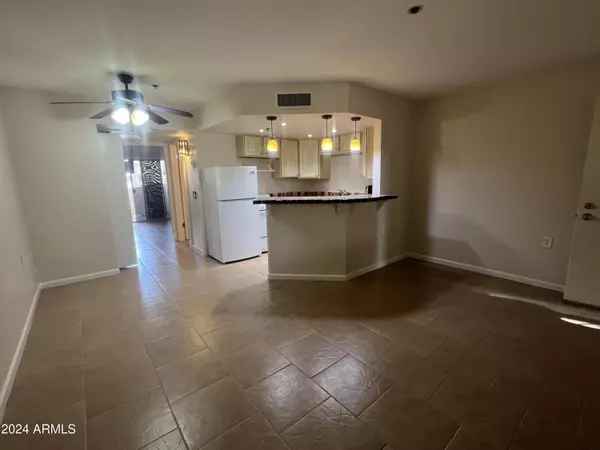 12221 W BELL Road #106, Surprise, AZ 85378