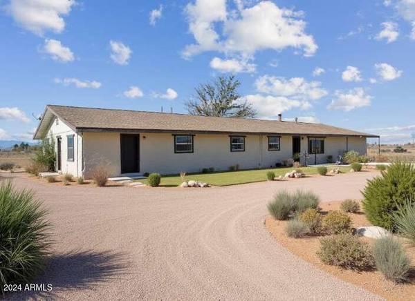 Pearce, AZ 85625,13067 S DOS CABEZAS Road