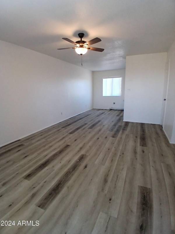 Phoenix, AZ 85003,370 W MOHAVE Street #3