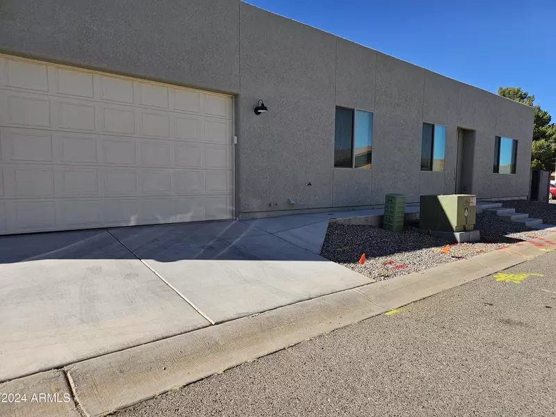 2250 Las Brisas Way, Sierra Vista, AZ 85635