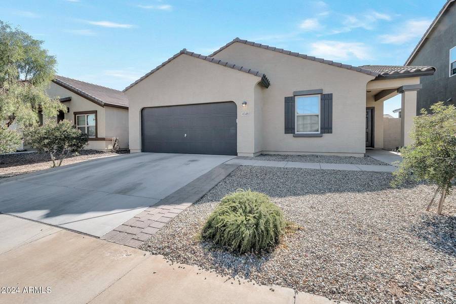 4549 W Feather Plume Drive, San Tan Valley, AZ 85144