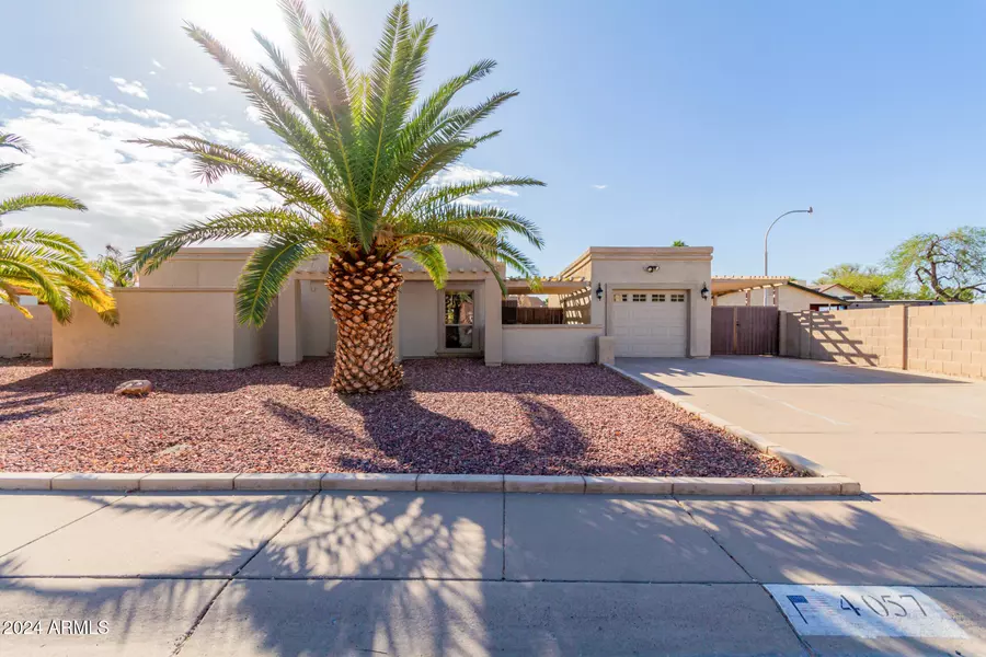 4057 W BLUEFIELD Avenue, Glendale, AZ 85308