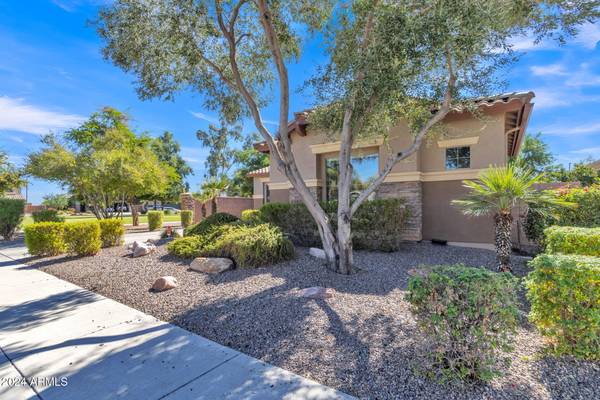 Gilbert, AZ 85298,2739 E SOURWOOD Drive