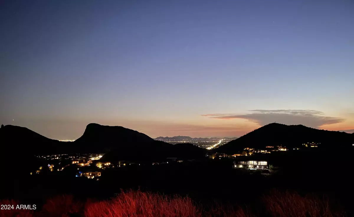 Fountain Hills, AZ 85268,10722 N SKYLINE Drive