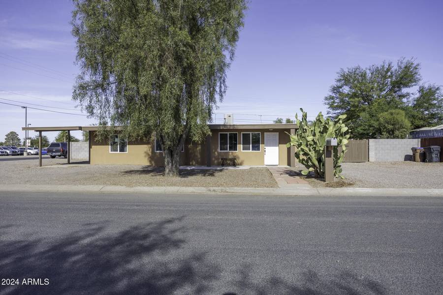 694 W COOLIDGE Place, Coolidge, AZ 85128