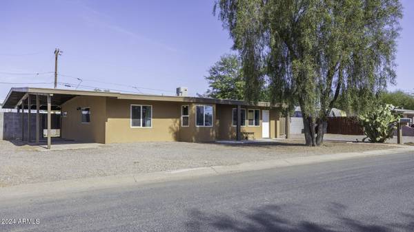 Coolidge, AZ 85128,694 W COOLIDGE Place