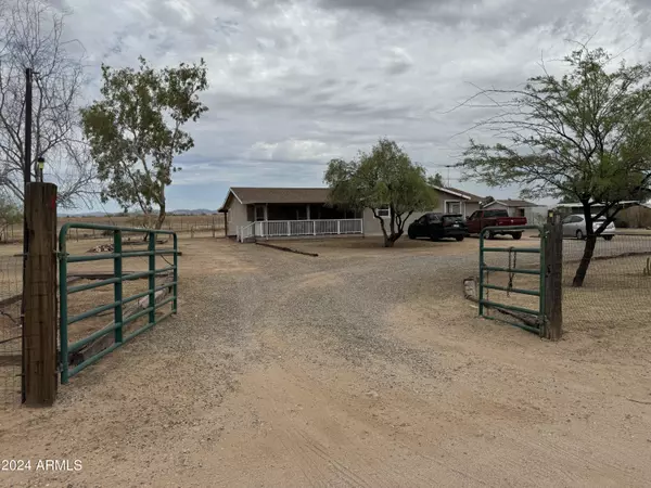 21006 N BIG HORN MOUNTAIN Road, Wittmann, AZ 85361