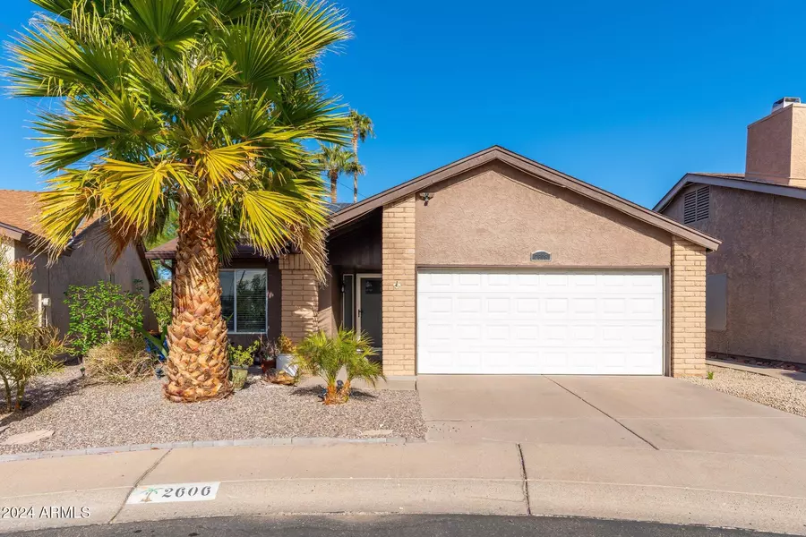 2606 W GELDING Drive, Phoenix, AZ 85023