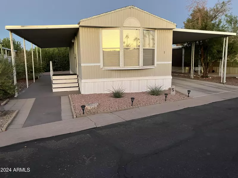 11425 E UNIVERSITY Drive #5, Apache Junction, AZ 85120