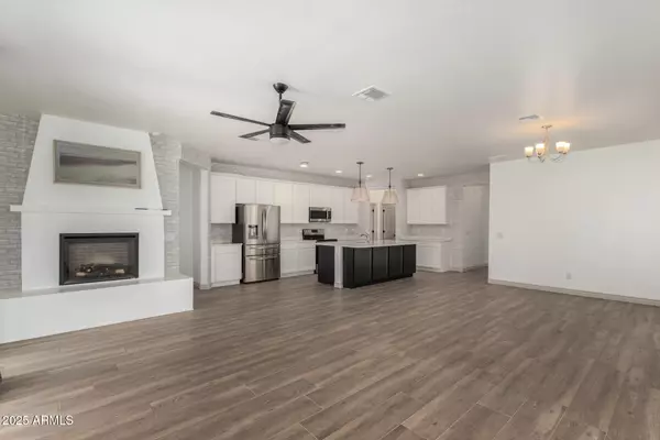 Surprise, AZ 85387,18428 W ROBIN Lane