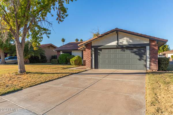 Mesa, AZ 85206,540 LEISURE WORLD --