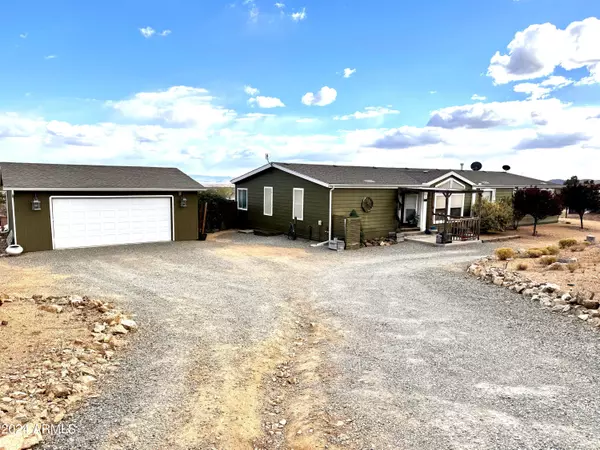 17235 E YARBER Court, Dewey, AZ 86327