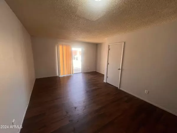 Phoenix, AZ 85032,2838 E MARCONI Avenue #101