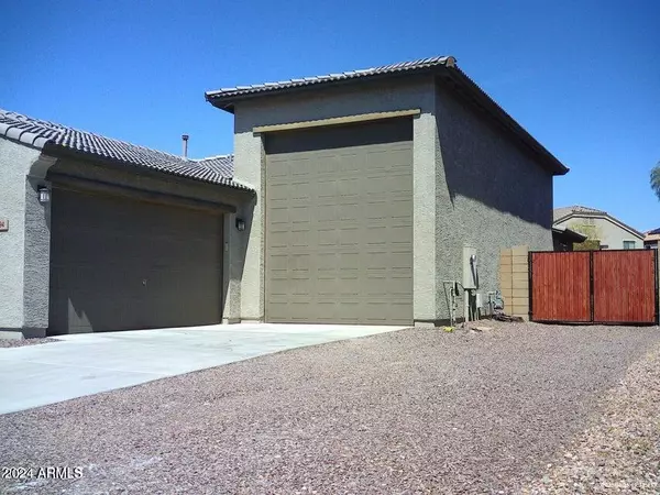 Casa Grande, AZ 85122,794 W Thunderbird Court