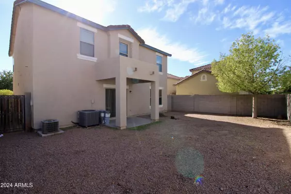 2672 S SOUTHWIND Drive, Gilbert, AZ 85295