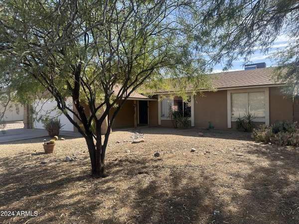 2601 E LIBBY Street, Phoenix, AZ 85032