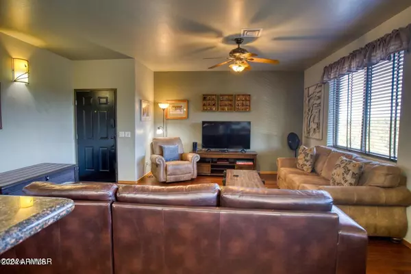 Show Low, AZ 85901,2310 N COTTAGE Trail #B8