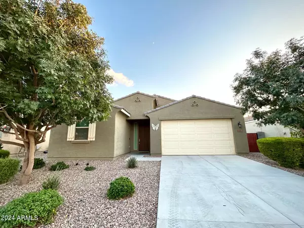 533 W Panola Drive, San Tan Valley, AZ 85140