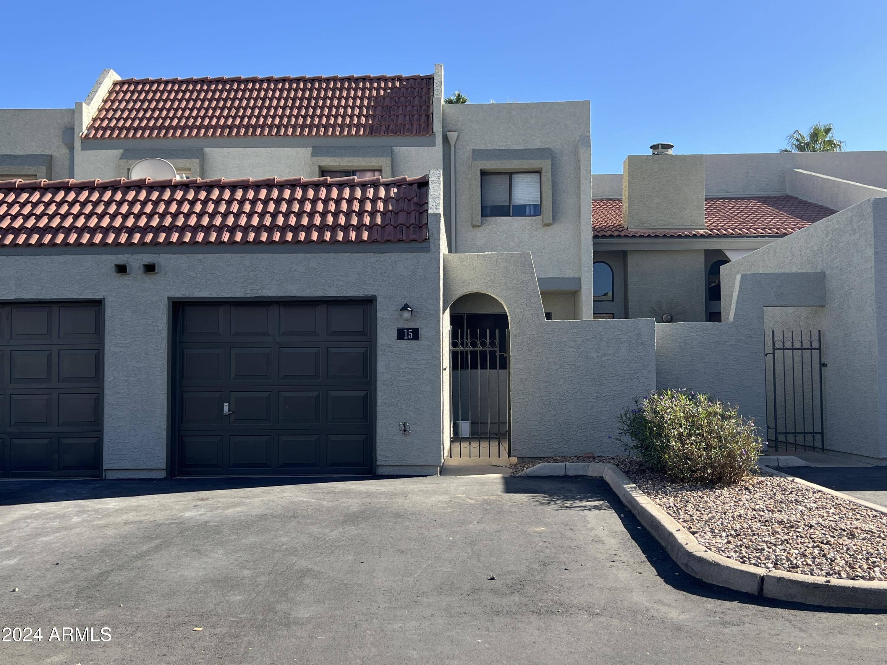 2524 S EL PARADISO -- #15, Mesa, AZ 85202