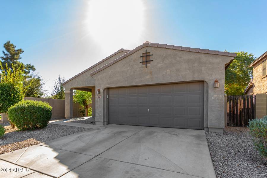 865 E DEL RIO Street, Chandler, AZ 85225