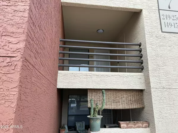 1340 N RECKER Road #256, Mesa, AZ 85205