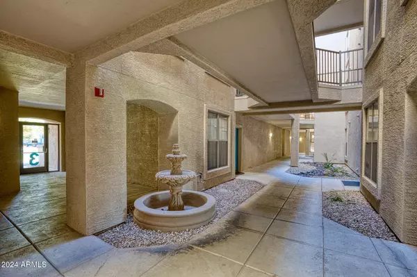 14950 W MOUNTAIN VIEW Boulevard #3105, Surprise, AZ 85374