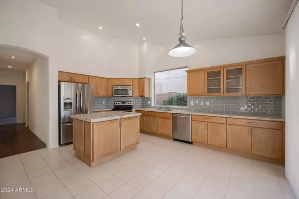 Scottsdale, AZ 85254,5121 E WALLACE Avenue