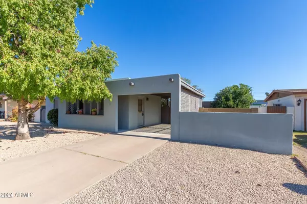 15611 N 23RD Place, Phoenix, AZ 85022