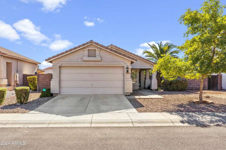 4045 W ABRAHAM Lane, Glendale, AZ 85308