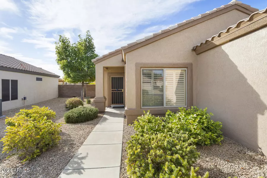 15773 W REMINGTON Drive, Surprise, AZ 85374