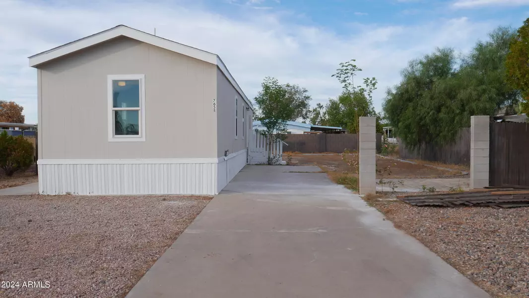 7654 E GLADE Avenue, Mesa, AZ 85209