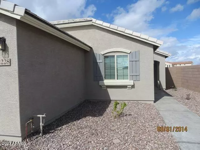 2228 E STACEY Road, Gilbert, AZ 85298