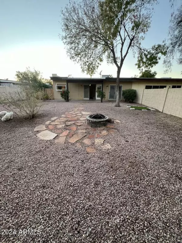 Phoenix, AZ 85032,18031 N 24TH Place