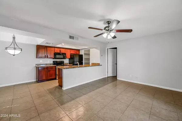 Mesa, AZ 85203,520 N STAPLEY Drive #107