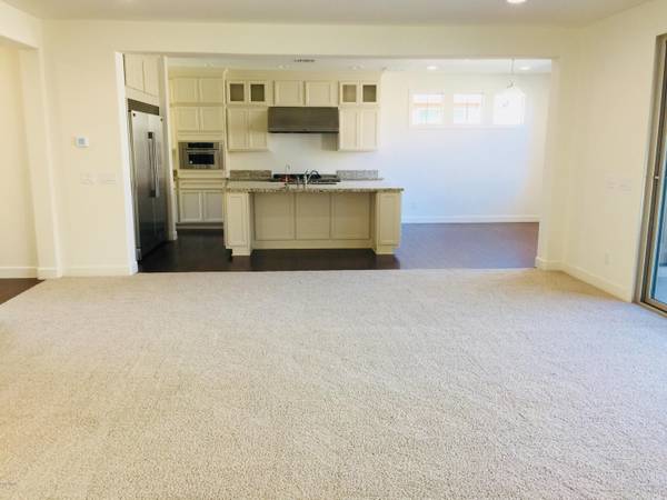 Chandler, AZ 85248,910 W GLACIER Drive