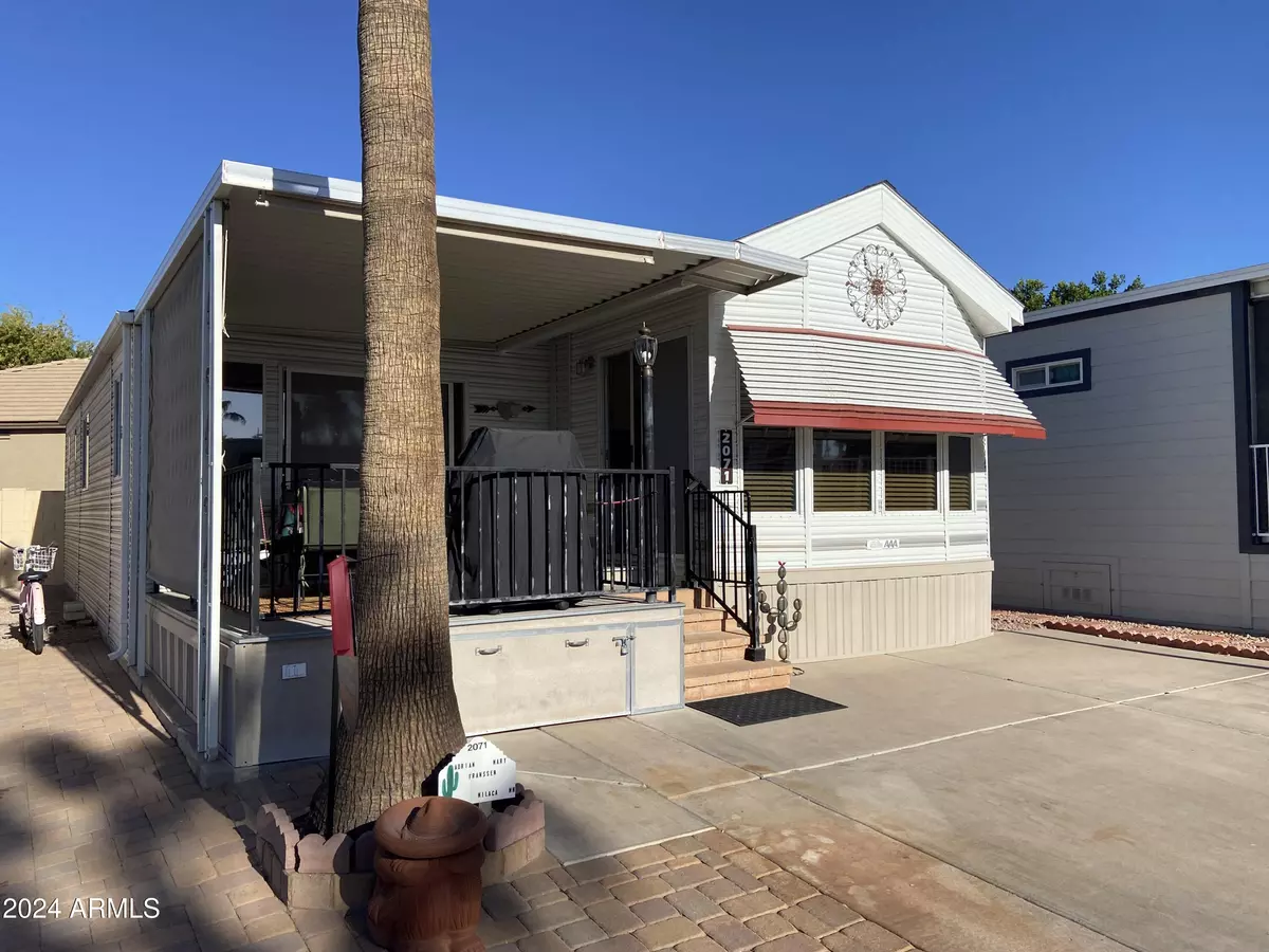 Apache Junction, AZ 85119,2071 W KLAMATH Avenue