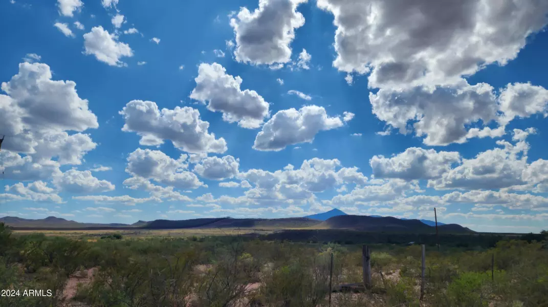 E E. Border Road #-, Bisbee, AZ 85603