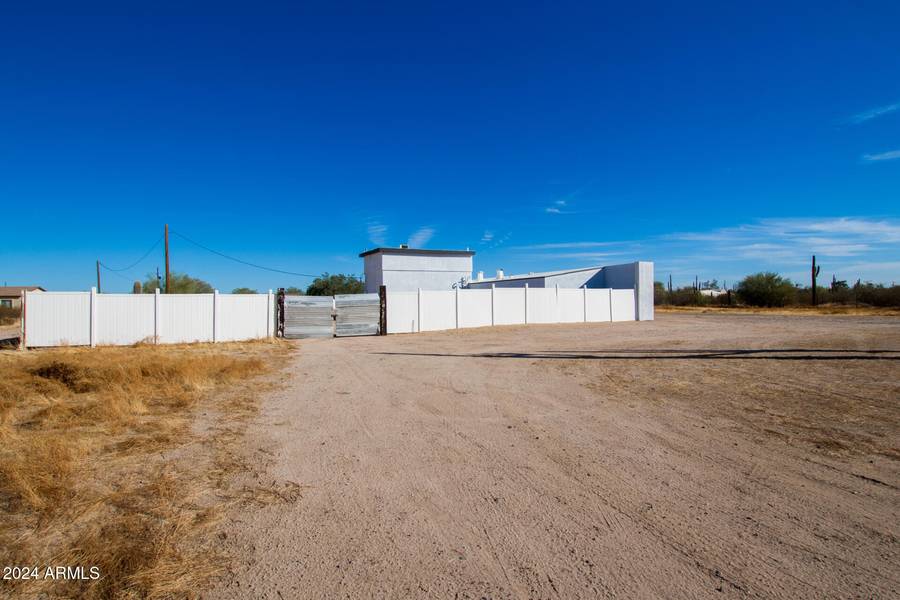 9195 N DIFFIN Road, Florence, AZ 85132