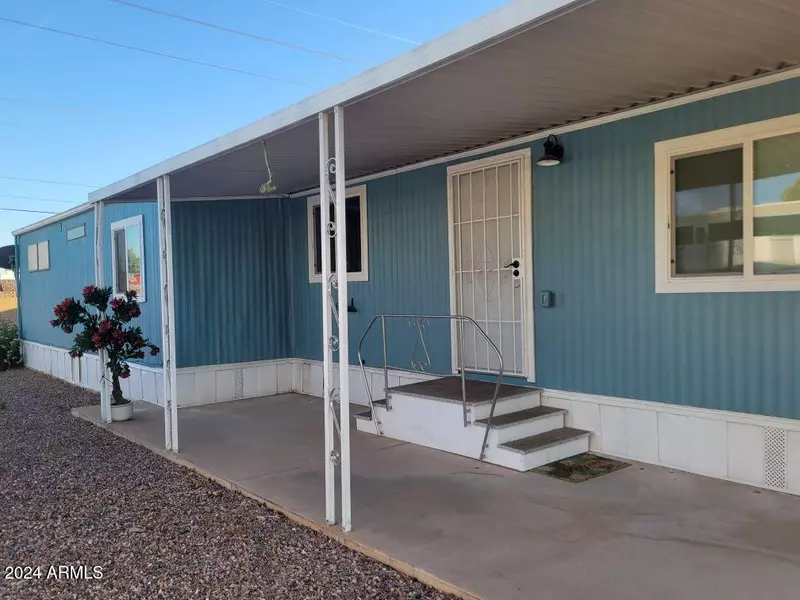 2900 W SUPERSTITION Boulevard #66, Apache Junction, AZ 85120