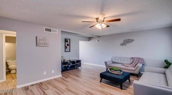 Phoenix, AZ 85014,749 E MONTEBELLO Avenue #130